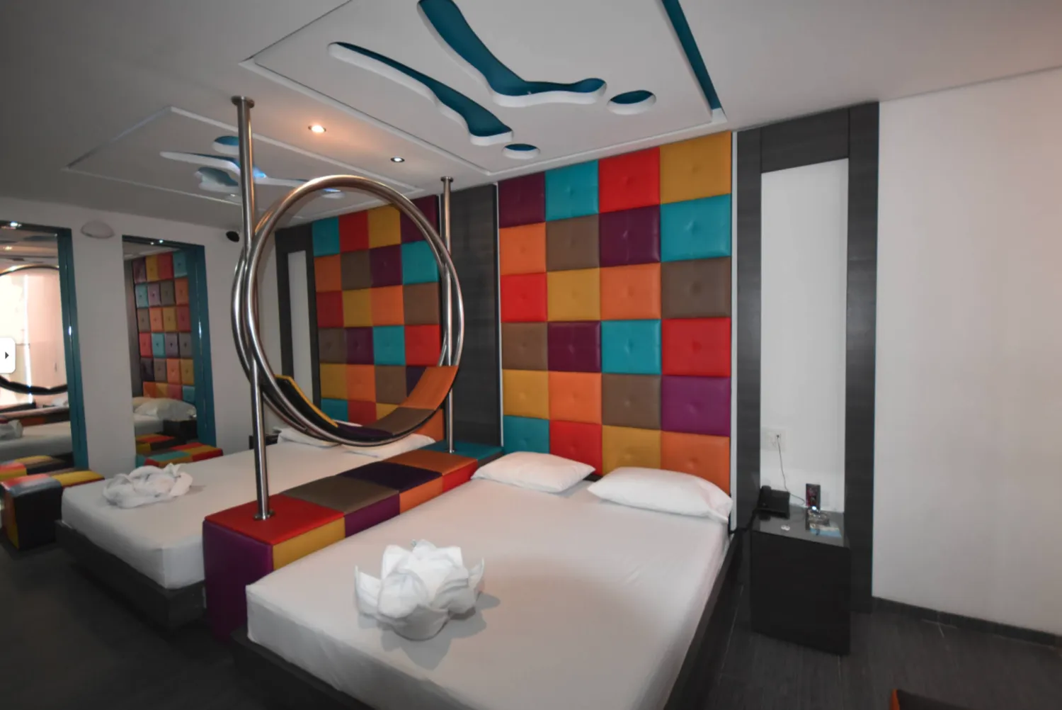 Ibiza Lounge Motel Medellin 6