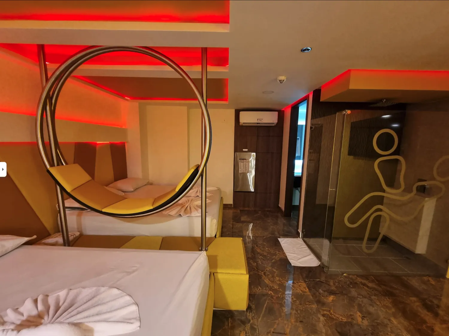 Ibiza West Motel Medellin 5