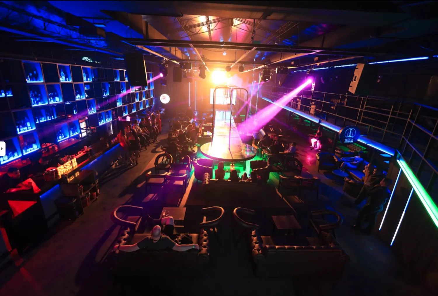 Fase 2 Striptease Medellin 1