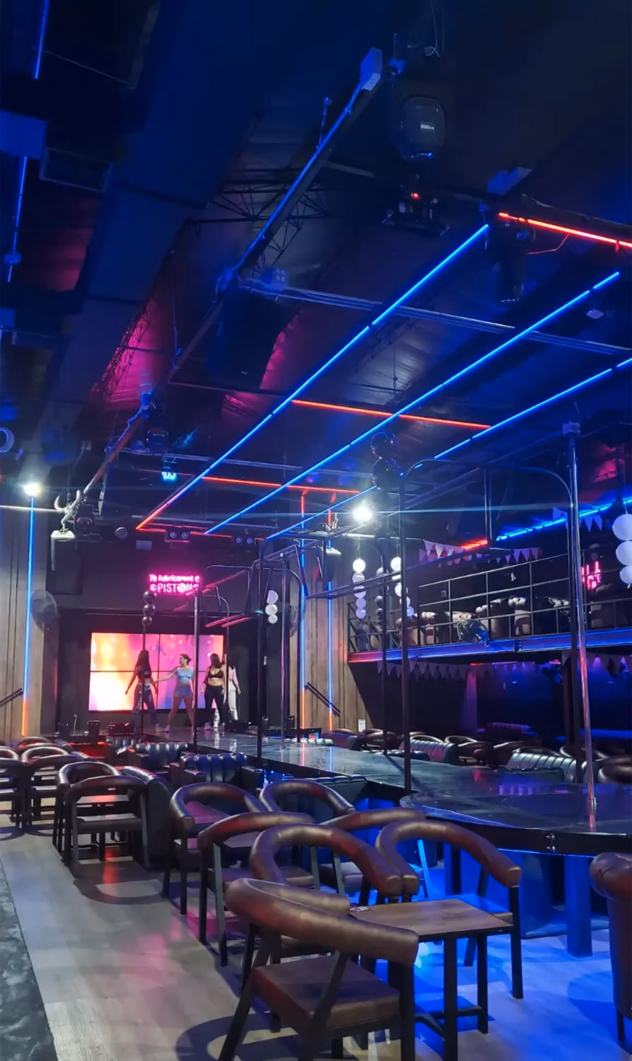 Fase 2 Striptease Medellin 5