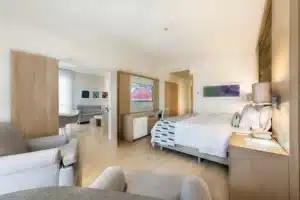 hotel dann carlton 3