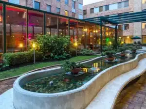 plazoleta habitel select bogota