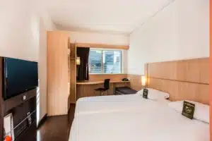 Interiores modernos ibis Bogota